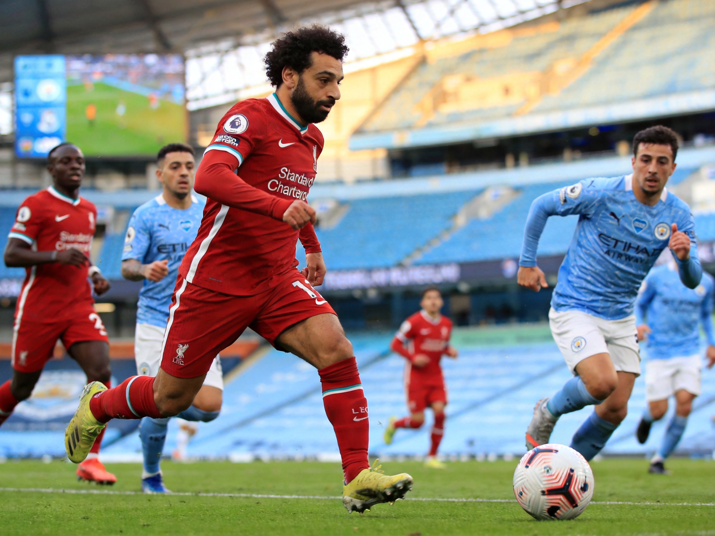 英超曼城2-2利物浦争冠关键战役报